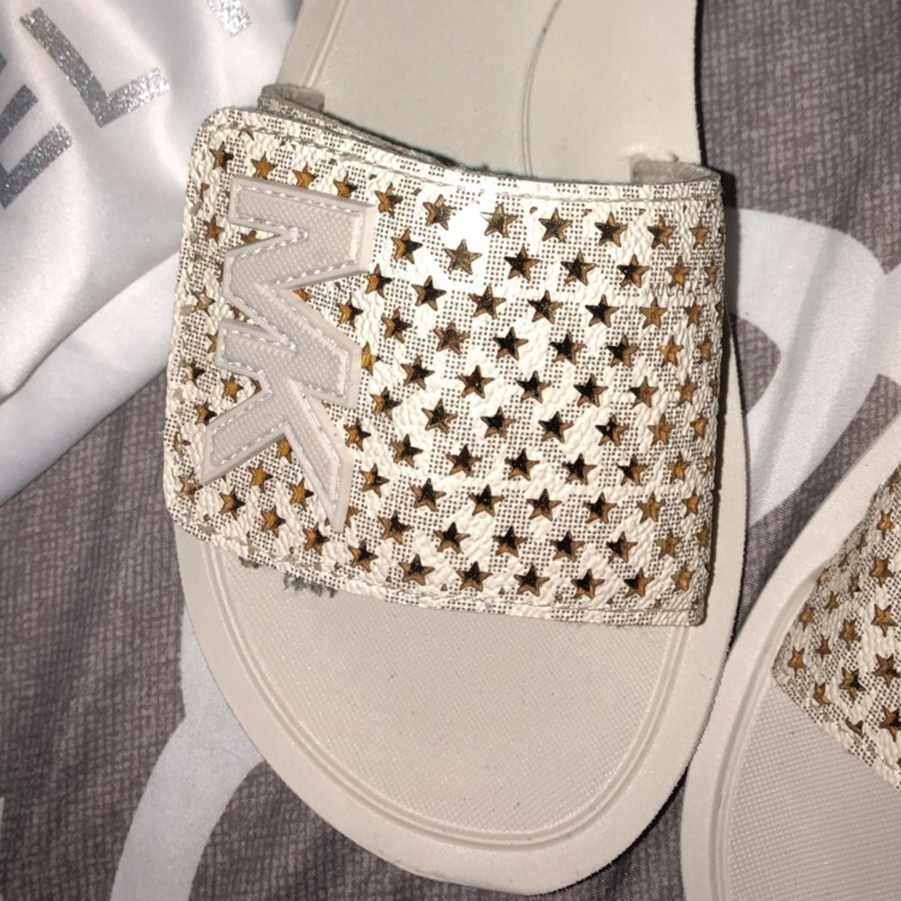 Brand new Slides woman size 5